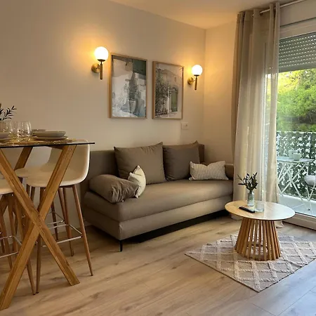 Zen Apartment